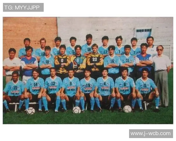 全球顶级足球队与传奇球星的辉煌历程与影响力分析 全球顶级足球队与传奇球星的辉煌历程与影响力分析