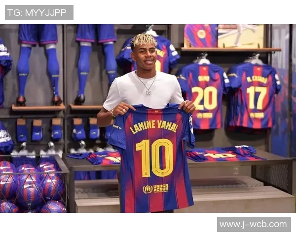 你知道哪些足球明星的名字和他们的传奇故事吗 你知道哪些足球明星的名字和他们的传奇故事吗