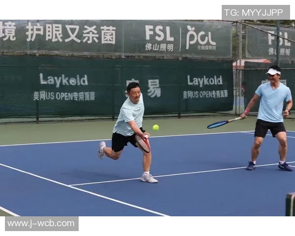 西安网球队的团队协作揭秘：网球巨献背后的默契与拼搏精神