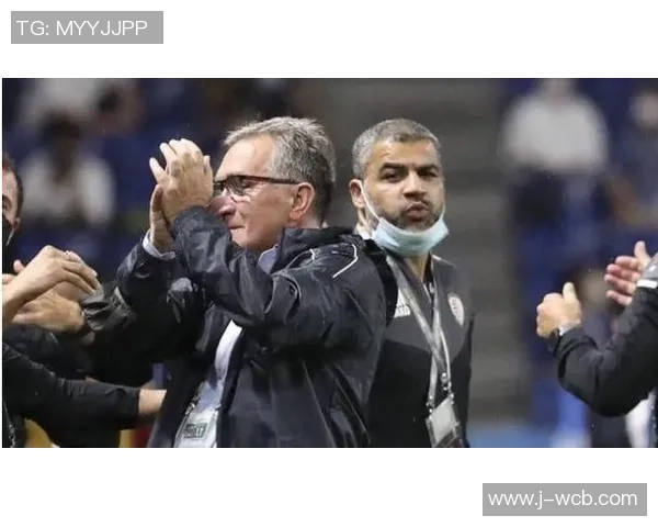 足球救场：如何在逆境中逆转局势实现胜利的策略与技巧